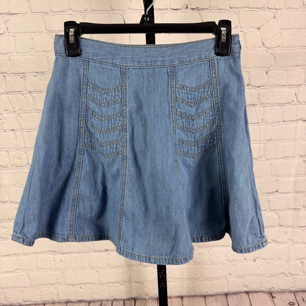 BDG Lightweight Denim Skirt Slight Flare Chevron Print Size 2